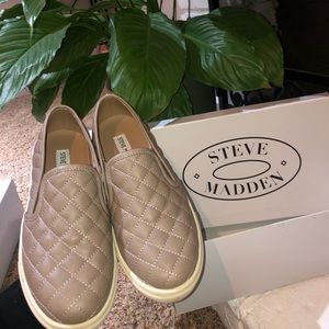 Steve Madden Beige Slip Ons